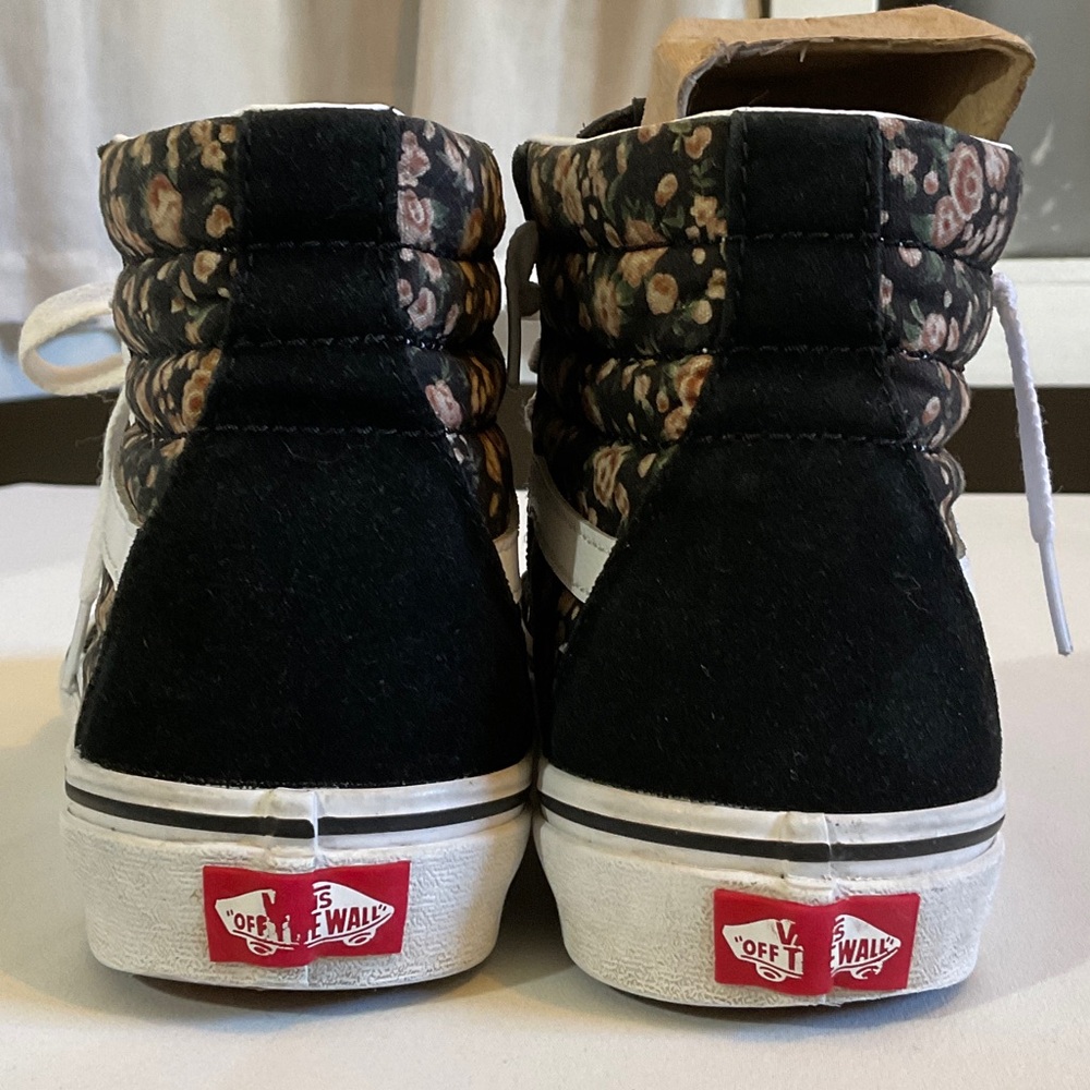Vans Women's High-Top Sneakers in Black with Floral Panels - Picture 4 of 7